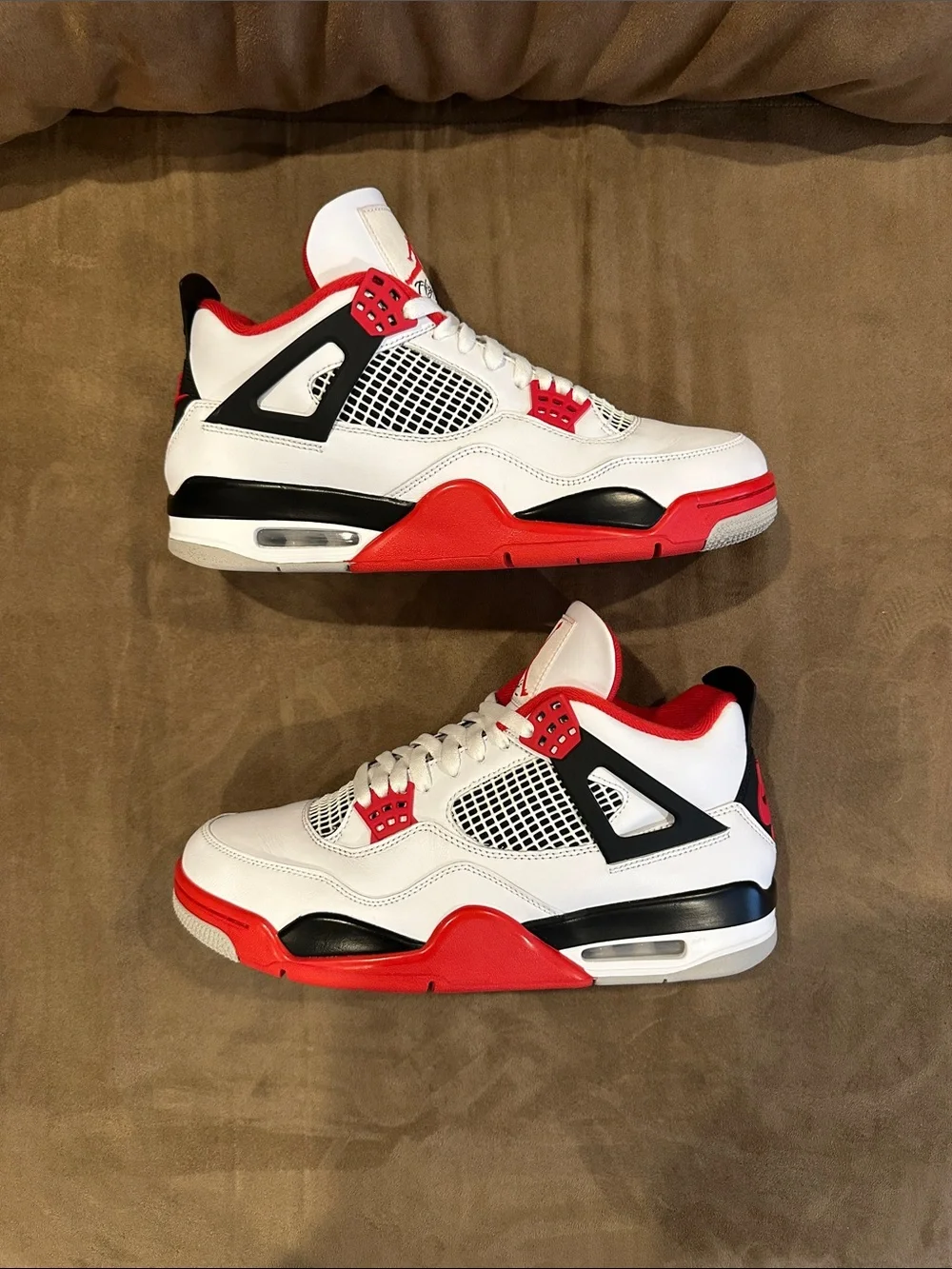 Jordan 4 Retro “Fire Red” size 10